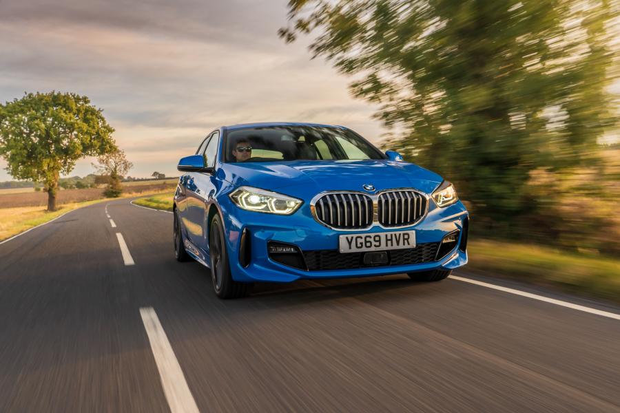 BMW 118i M Sport (F40) 2019 года  (UK) (фото 22 из 43)